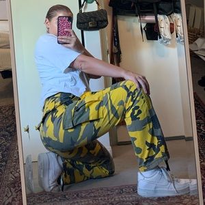 Camo Pants ⭐️